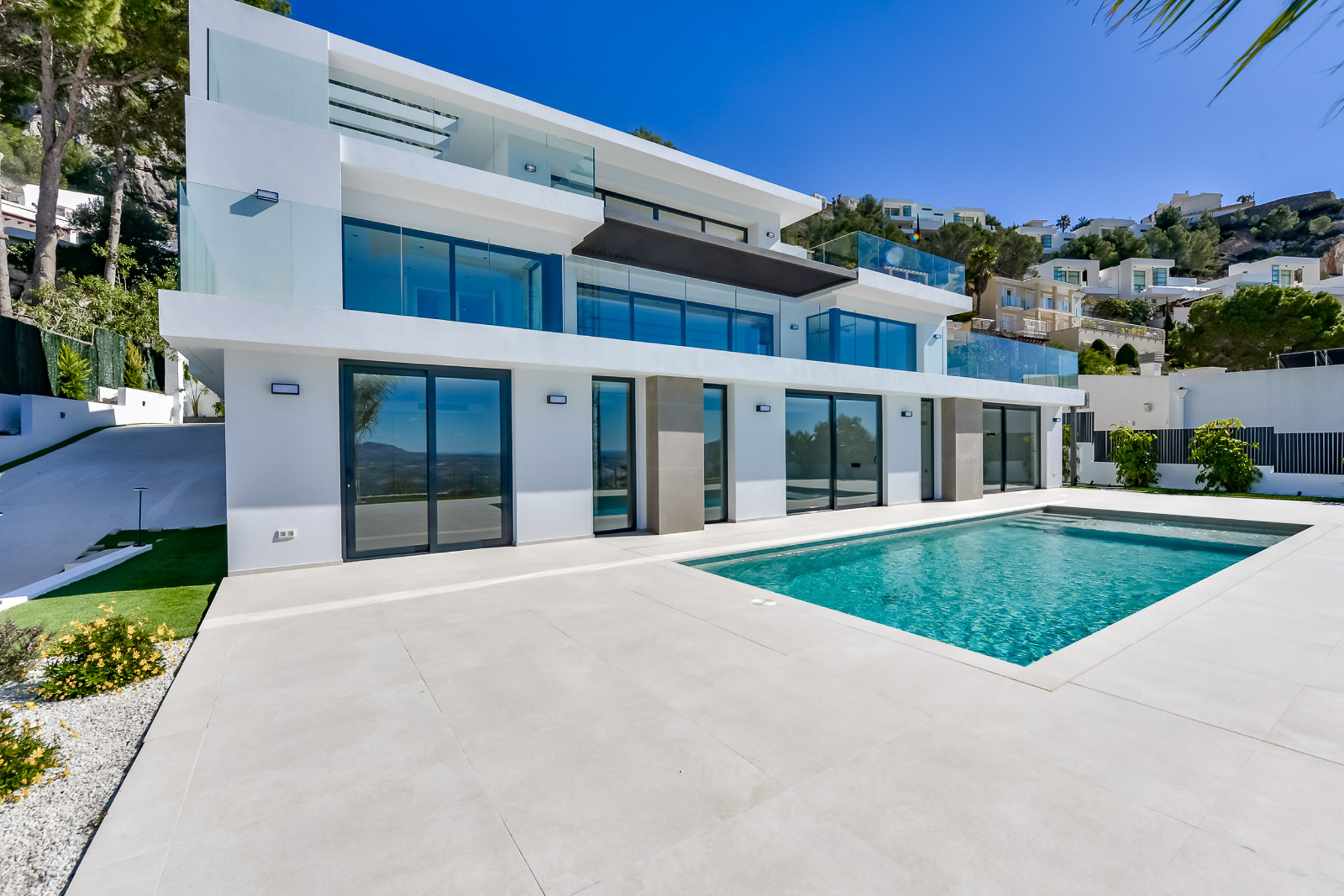 Altea III — bg-C4XY8342ALT-03.jpg