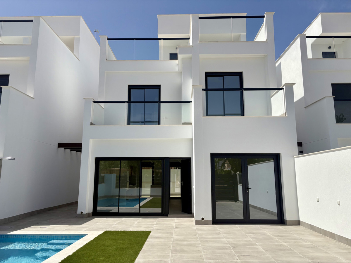 L.A. BEACH Signature Villas — 02.jpg