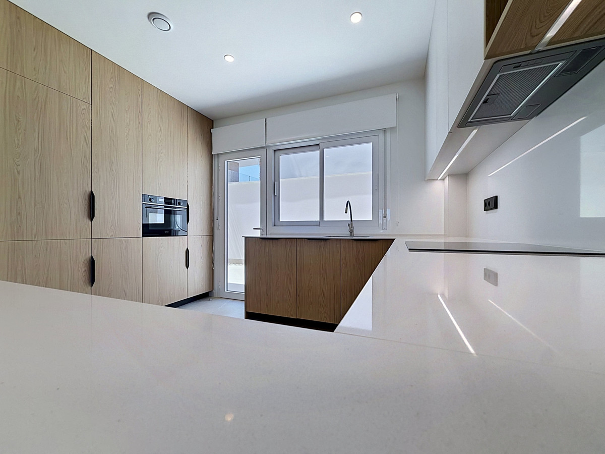 San Diego Apartments — 04.jpg